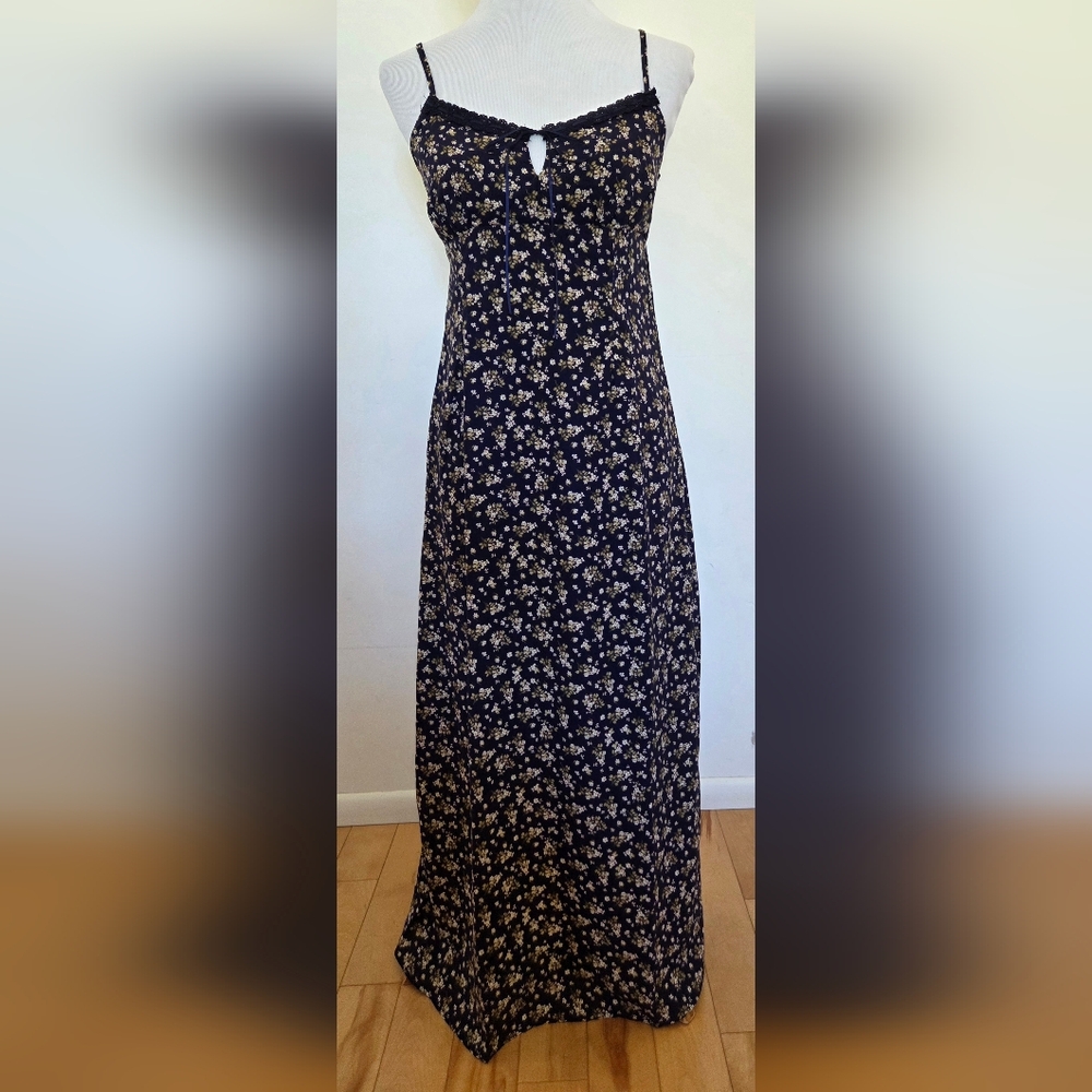 Blu Pepper Navy and Cream Floral Midi Dress